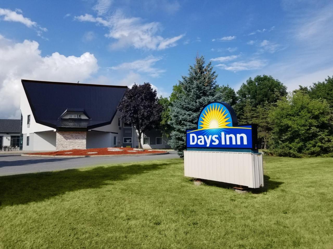 Days Inn By Wyndham Kingston Exterior foto